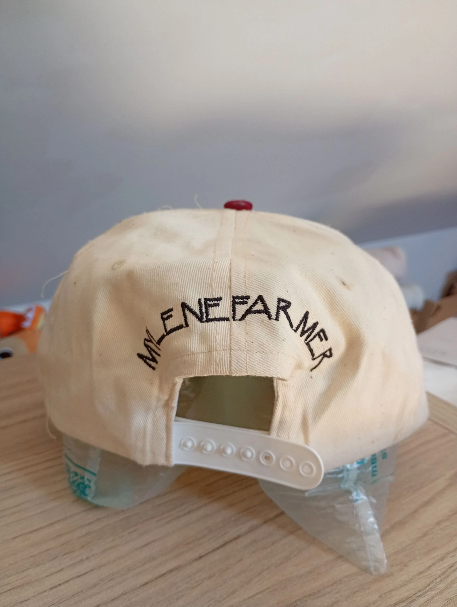 Gorra vintage de los años 90 snapback beige y burdeos ajustable – photo 3